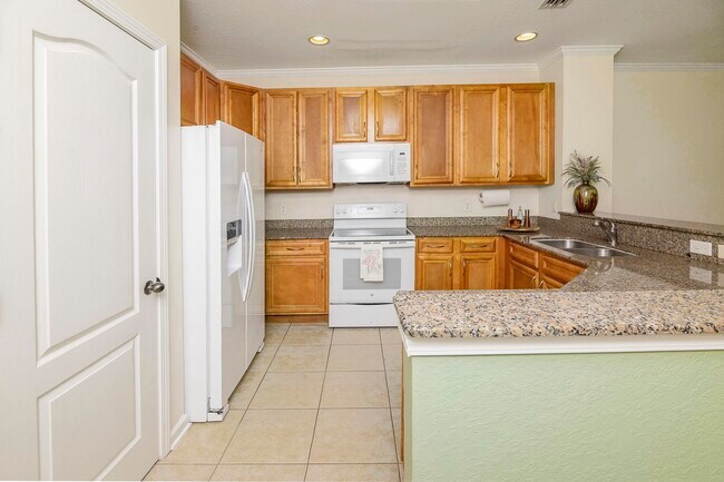 Building Photo - 175 Bayberry Cir