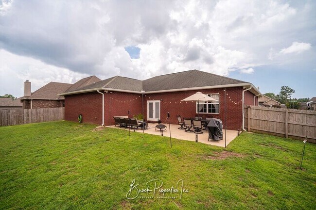 Building Photo - 4395 Winners Gait Cir