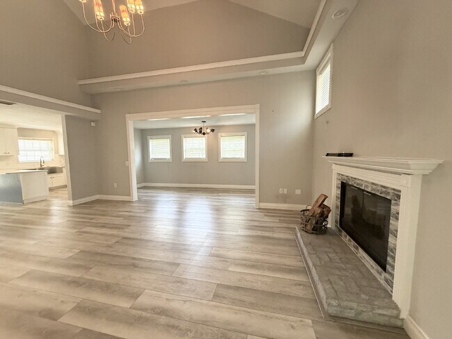 Building Photo - 7808 Bay Dr