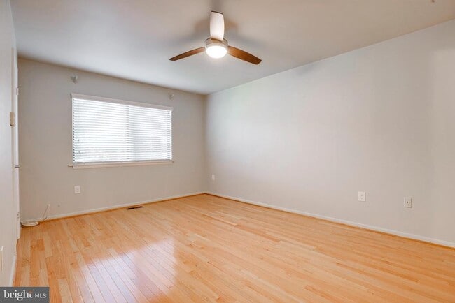 Building Photo - 10605 Summer Oak Ct