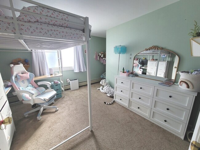 Building Photo - 273 Forge Village Rd