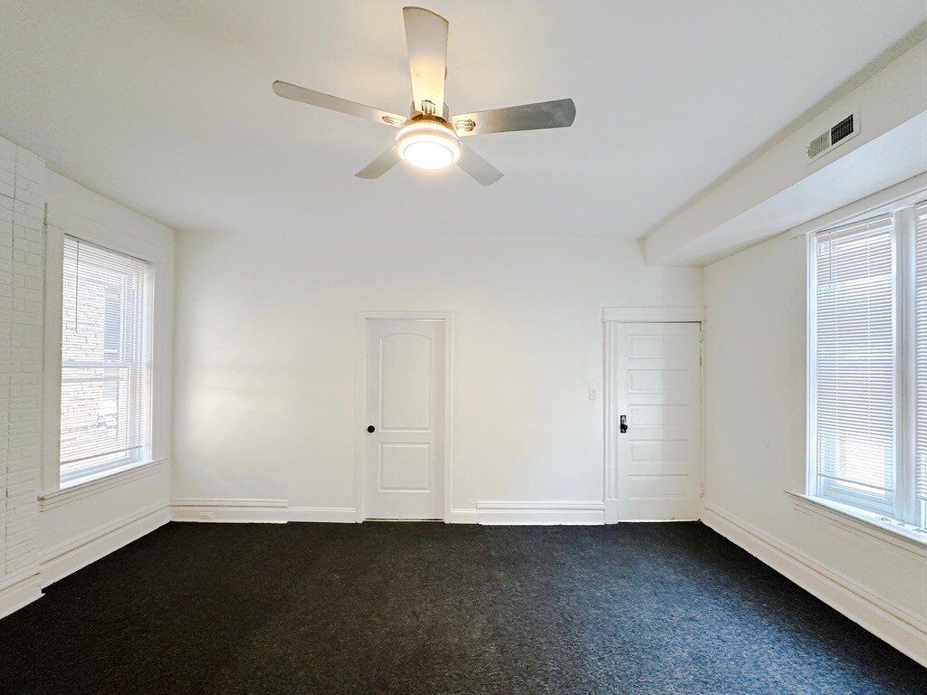 Building Photo - 4167 Botanical Ave