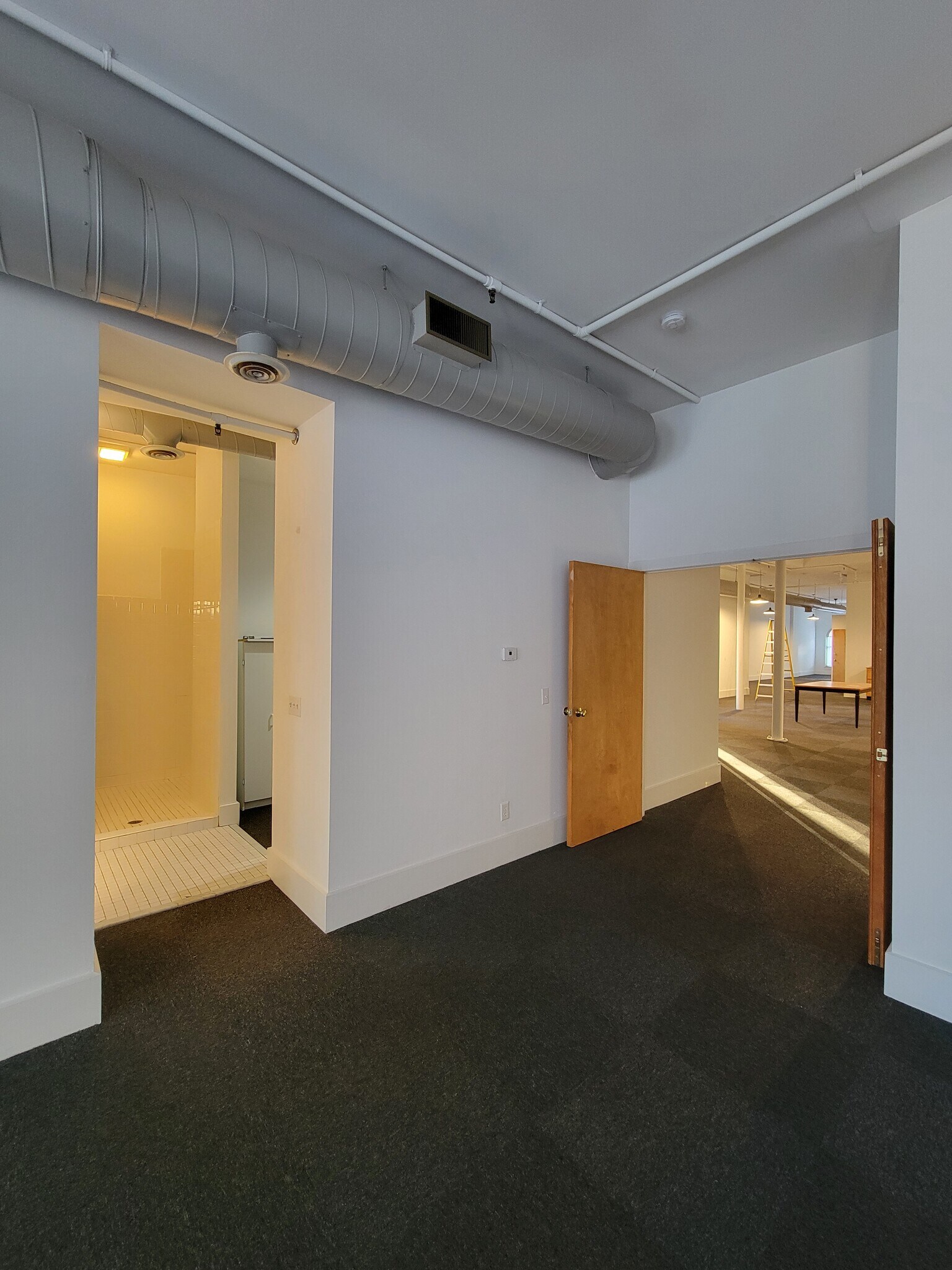 Building Photo - 122 N 3rd St