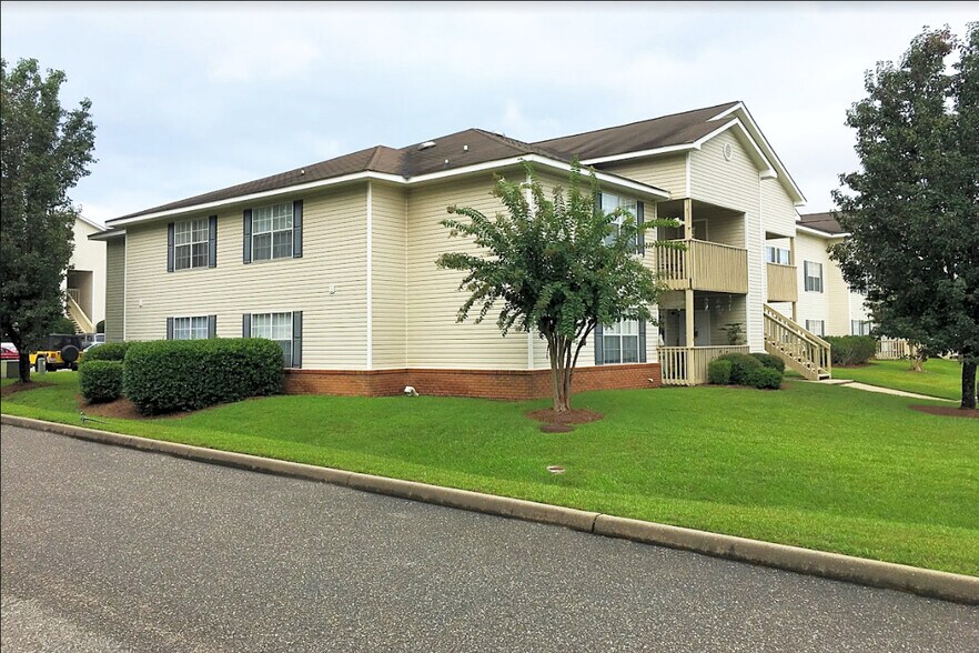 The Tarragon 2151 Westgate Dothan AL 36303 Apartment Finder