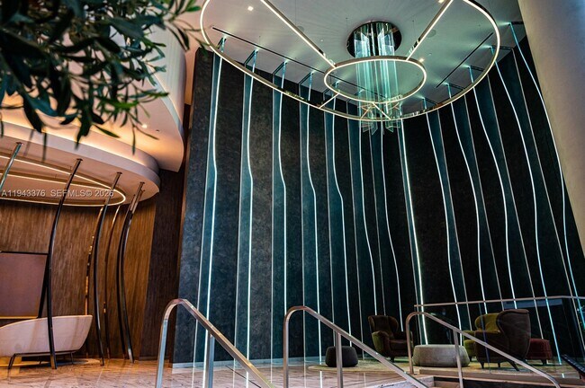 Building Photo - 1000 Brickell Plaza