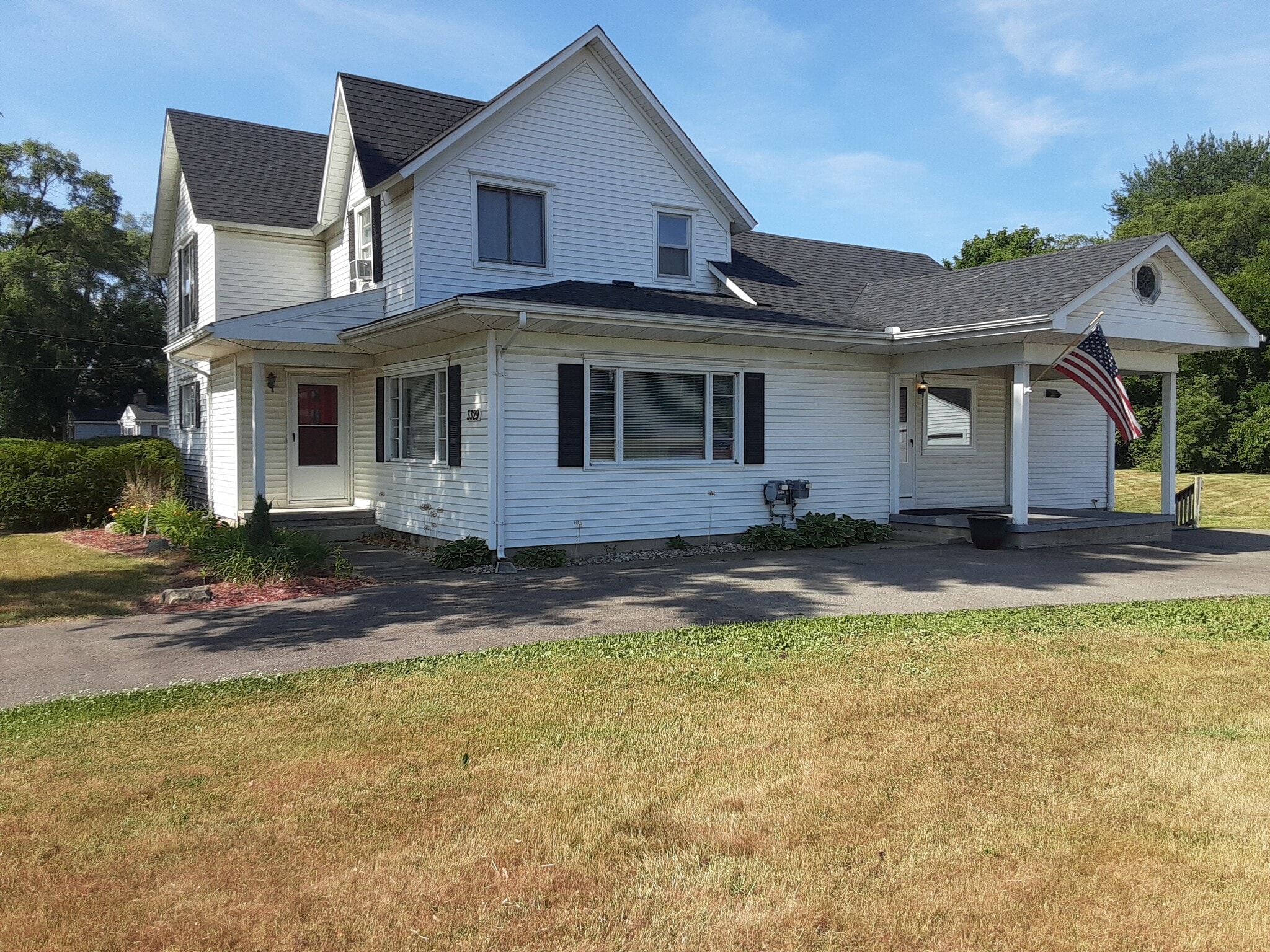 First Floor for Rent - 3329 Sashabaw Rd