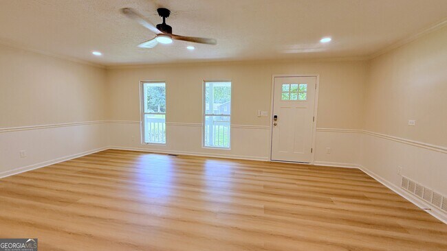 Building Photo - 60 Timber Mill Cir