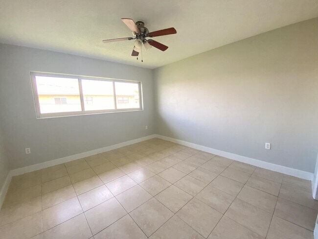 Building Photo - 255 SW 7th St