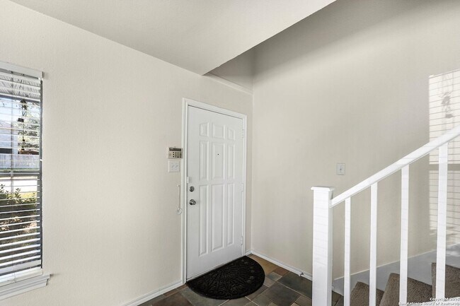 Building Photo - 9711 Diamond Cliff Dr