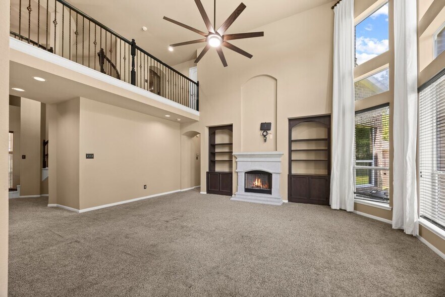 Building Photo - 13938 Sawmill Run Ln
