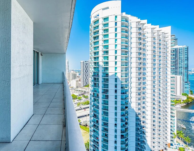 Building Photo - 90 SW 3rd St