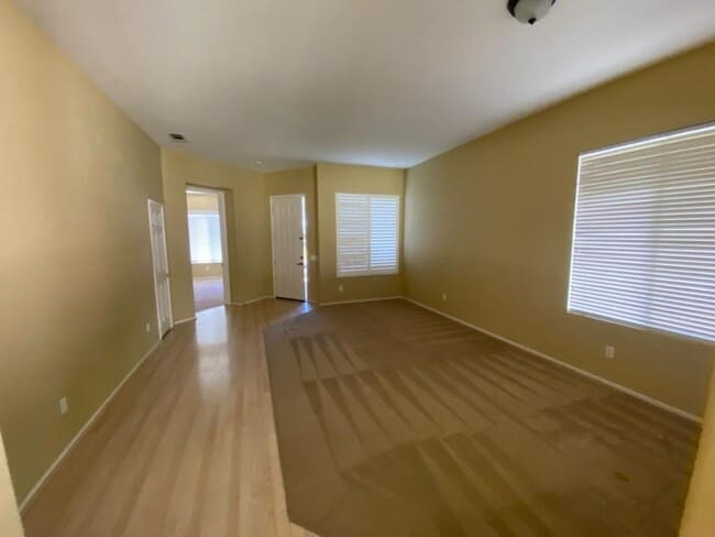 Building Photo - Beautiful Single Level Home in Paseo del Sol with 3 Bedrooms and Office/Den