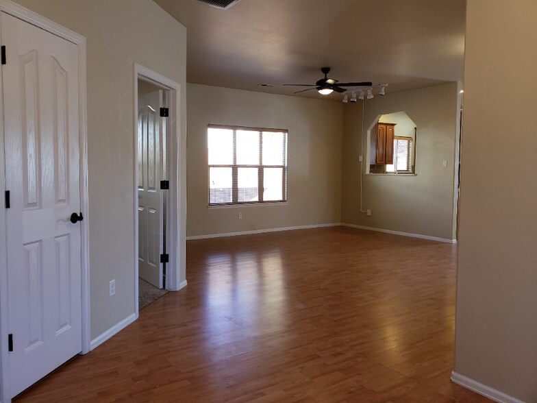Building Photo - 2786 Helena Ct