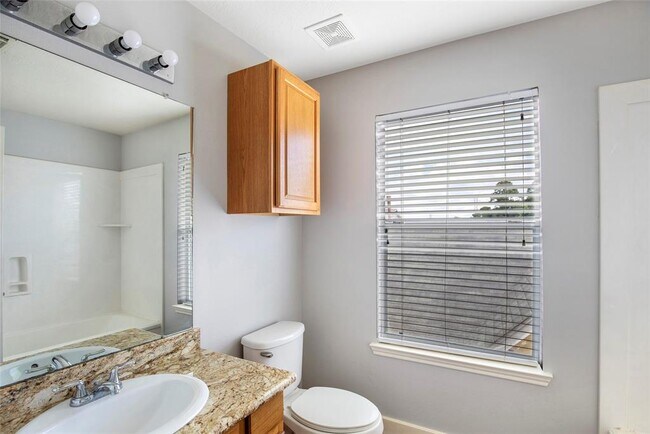 Building Photo - 18631 Atasca Oaks Dr