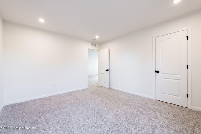 Building Photo - 10029 Windcrest Farms Ln