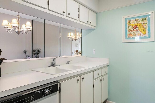 Building Photo - 3273 S Beneva Rd