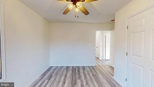 Building Photo - 40750 King Dr