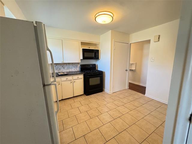 Building Photo - 2715 Fenwick Dr