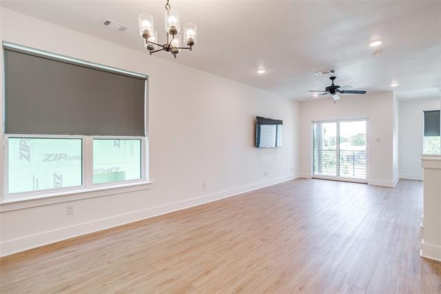 Building Photo - 2345 Benbrook Dr