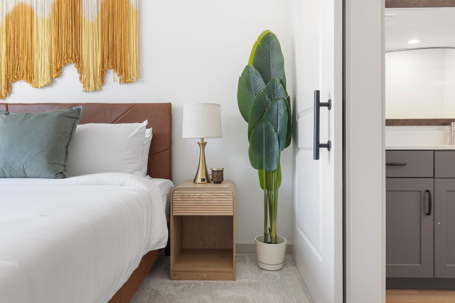 Building Photo - 1301 Leah Ave