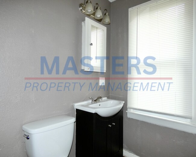 Building Photo - 2563 Foraker Ave