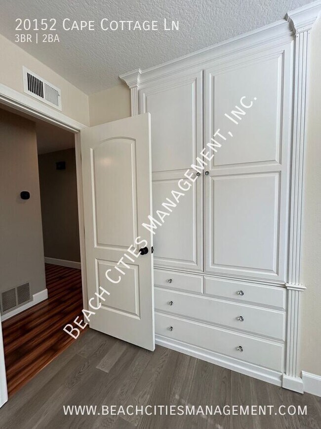 Building Photo - 20152 Cape Cottage Ln