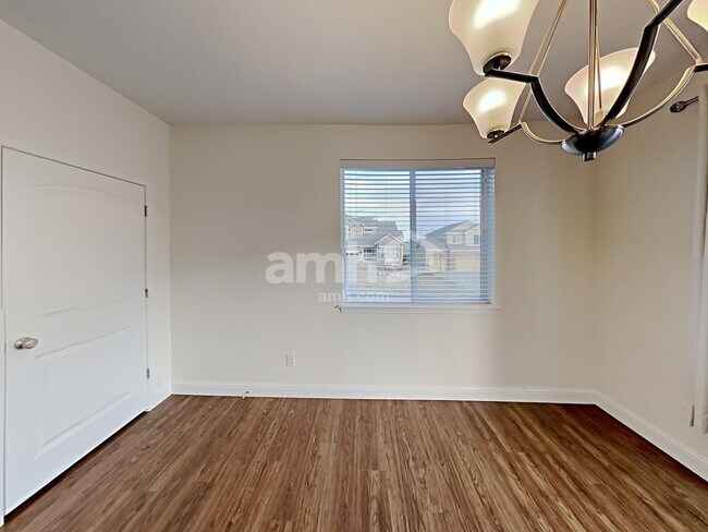 Building Photo - 12730 Ventana St