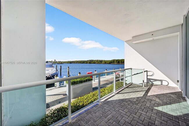 Building Photo - 400 Sunny Isles Blvd