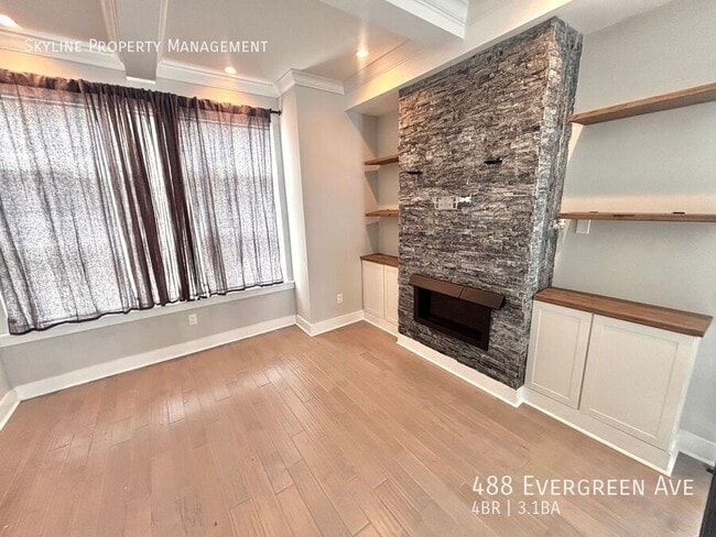 Building Photo - 488 Evergreen Ave