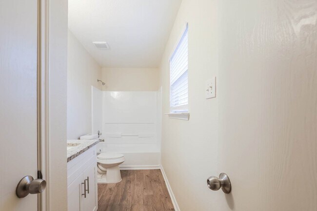 Building Photo - 339 Remington Creek Dr