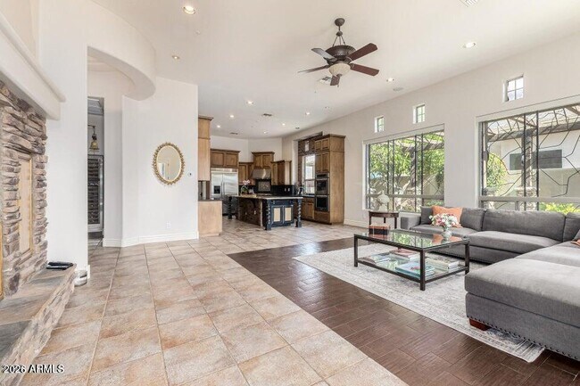 Building Photo - 10919 E Onyx Ct