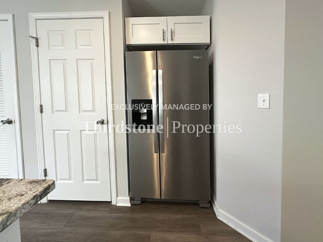 Building Photo - 2159 Melson Ave