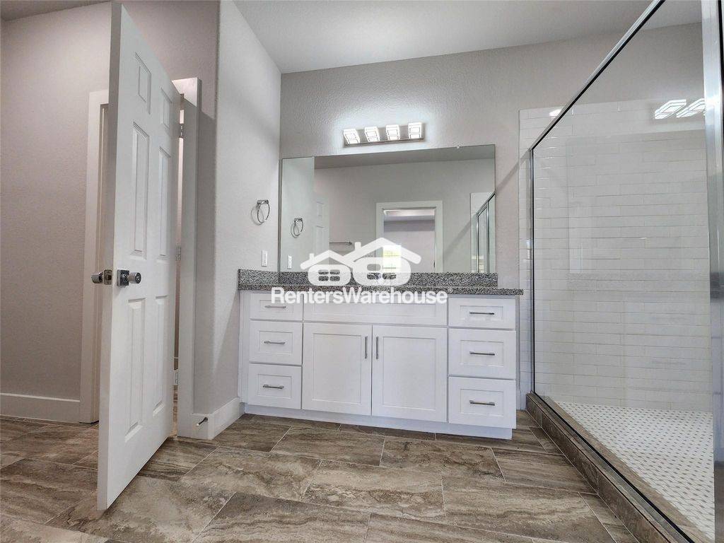 Building Photo - 9710 Tuffly St