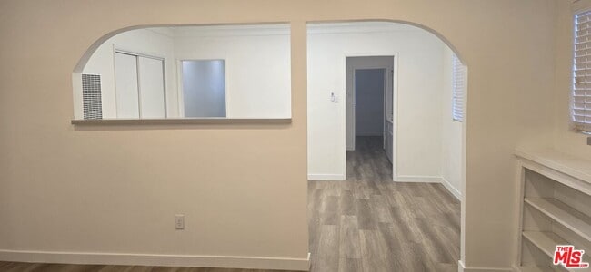 Building Photo - 4828 3rd Ave