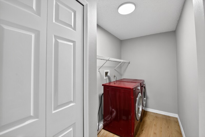 Building Photo - 4 Starling Dr