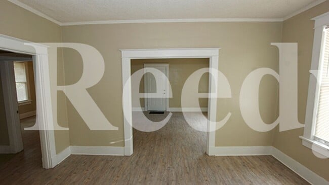 Building Photo - 797 Carson St