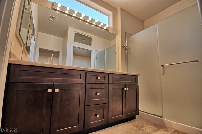 Building Photo - 2701 Orchid Valley Dr