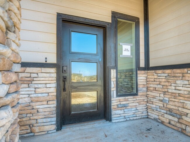 Building Photo - 500 NW 176th Terrace