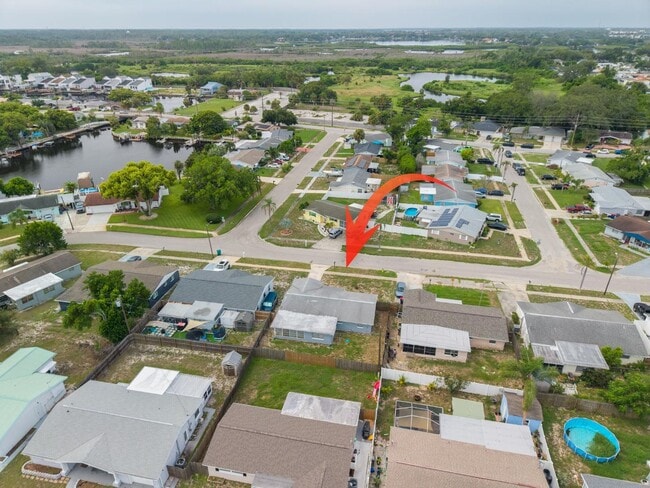 Building Photo - 5135 Cardiff Dr