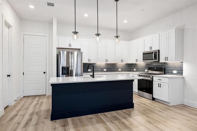 Building Photo - 1232 Arkansas Spgs St