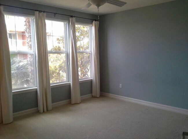 Building Photo - Seabridge Oxnard - 3 bedroom, 2 bath condo...