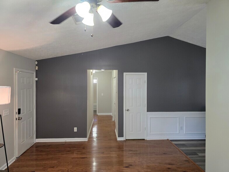 Family Room to Hall - 2016 Briar Trail Ct SW