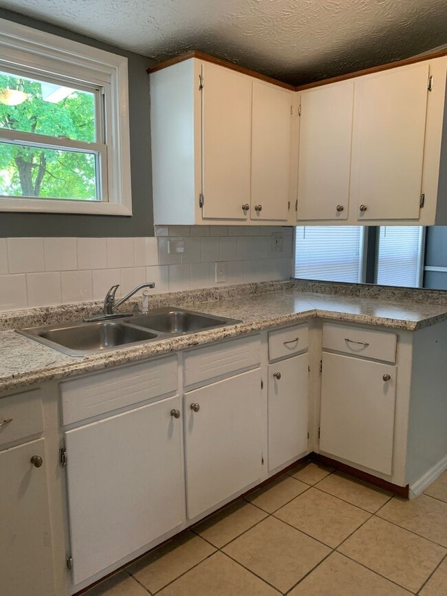 Building Photo - 3 Bedroom Ranch Style Home with Carport & Shed