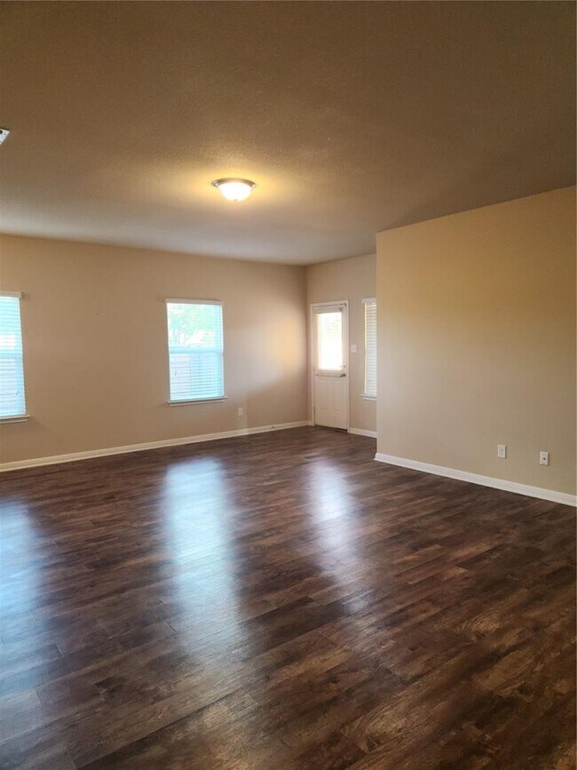 Building Photo - 2023 Birkby Ct