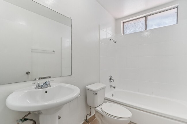 Floorplan - Shermanair Apartments