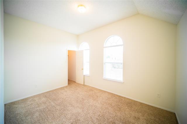 Building Photo - 4500 Shady Hollow Dr