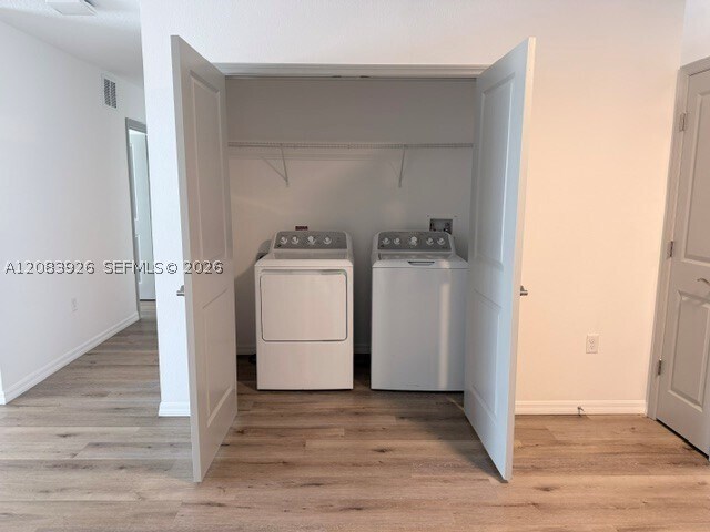 Building Photo - 1501 Hawk Trce Lp