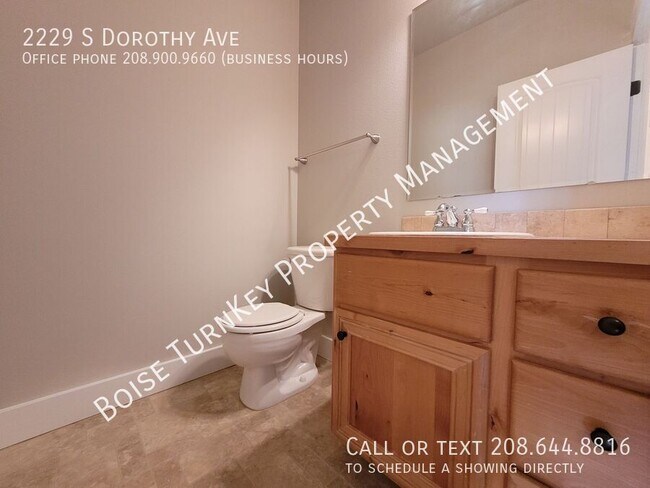 Building Photo - 2229 S Dorothy Ave