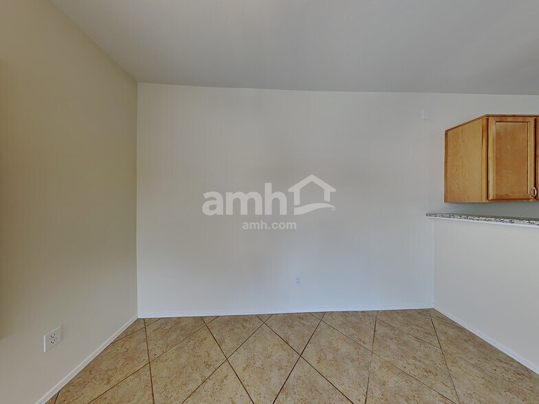Building Photo - 154 W Camino Espiga
