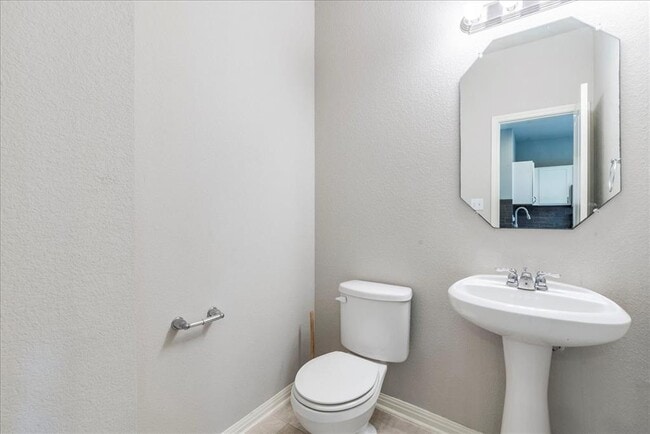 Building Photo - 126 Wainscot Oak Wy